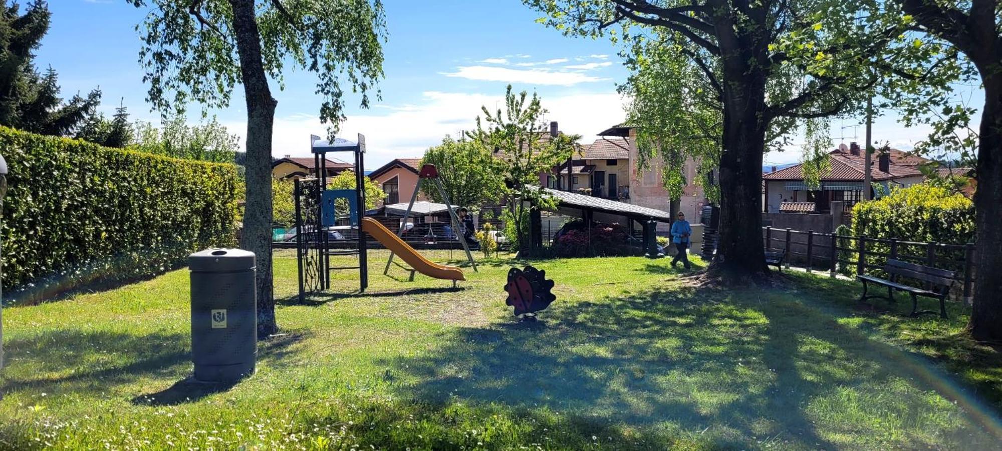 Апартаменты La Mansarda Del Ciliegio - Deliziosa Mansarda Con Giardino A 6 Km Da Арона Экстерьер фото